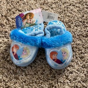 New with tags Frozen slippers